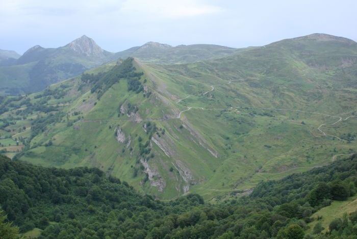der Blick auf die Berge beim Col de Soulur